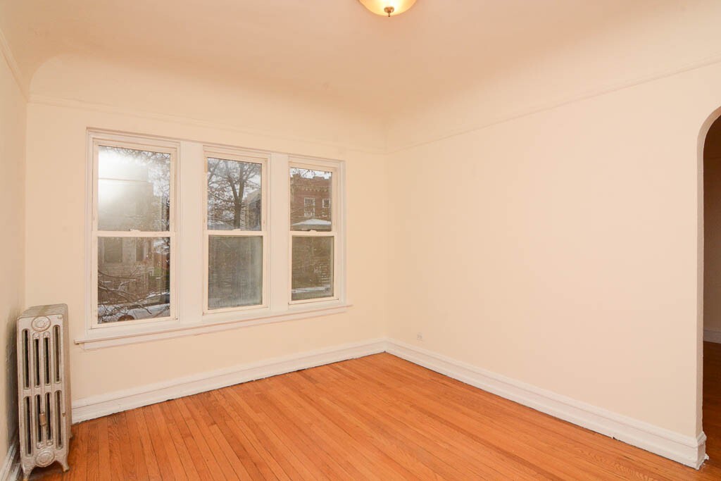 Building Photo - 2948 N Albany Ave