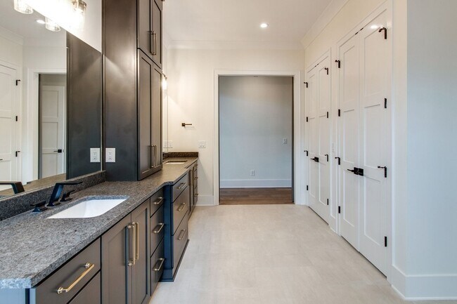 Building Photo - 4031 Natures Lndg Dr