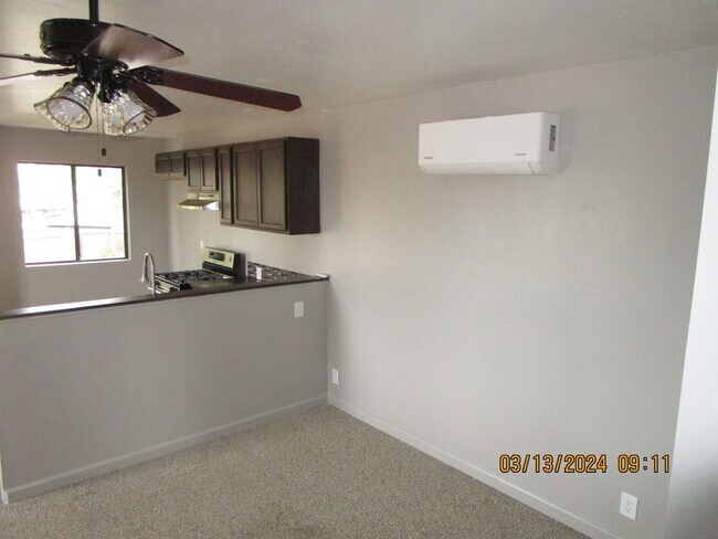 Building Photo - East Bakersfield Ready to Move In House wi...