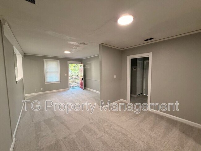 Building Photo - 4408 Kenndle Rd