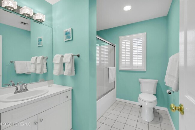 Building Photo - 79 Riverdale Ave