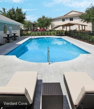 Building Photo - 4260 SE 10th Pl