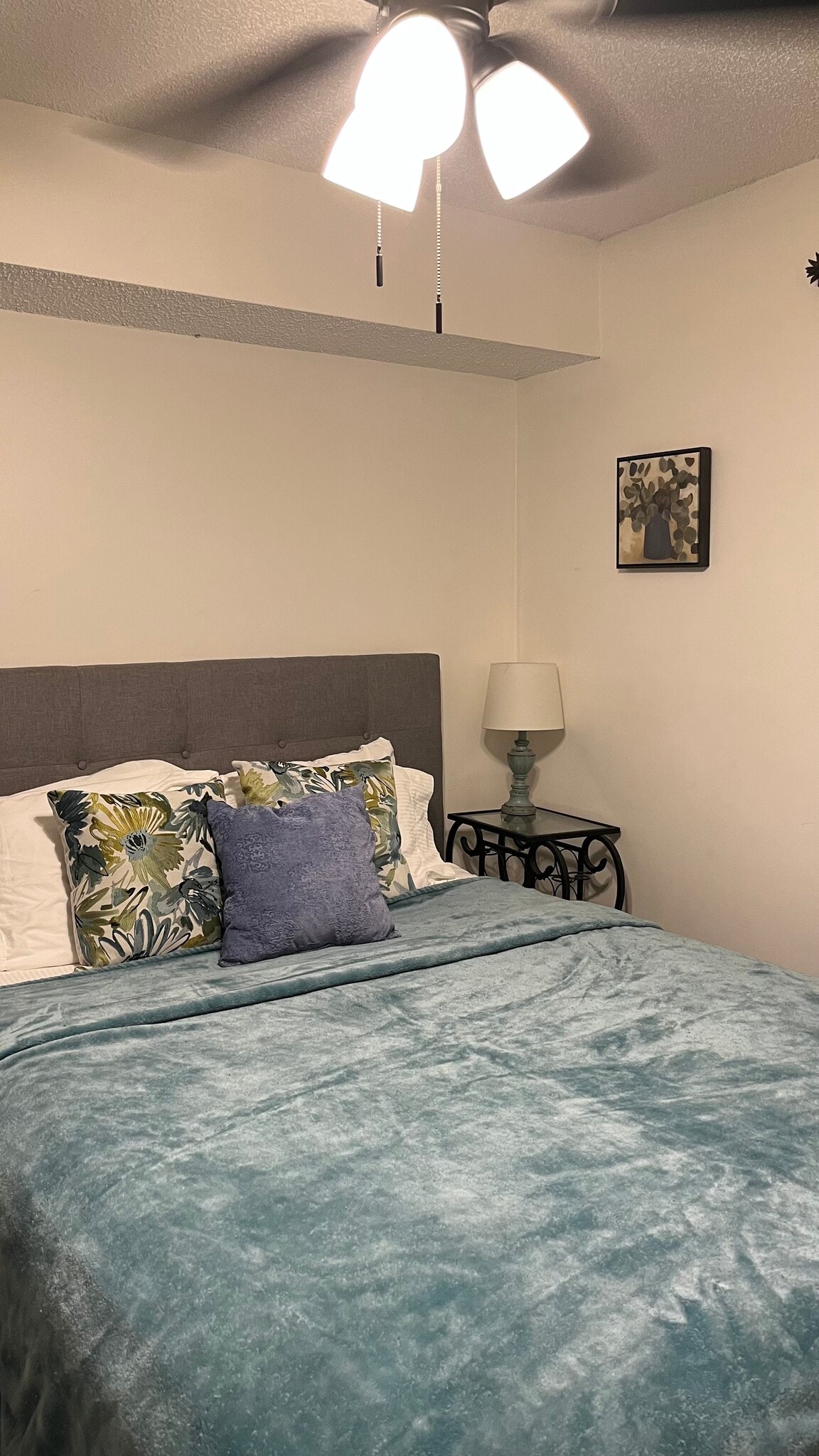 Guest bedroom - 19700 SW 103rd Ct