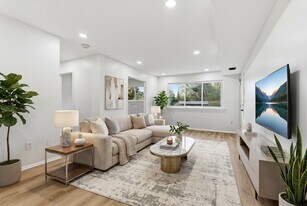 Building Photo - 491 College Dr