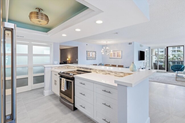 Building Photo - 3115 S Ocean Blvd