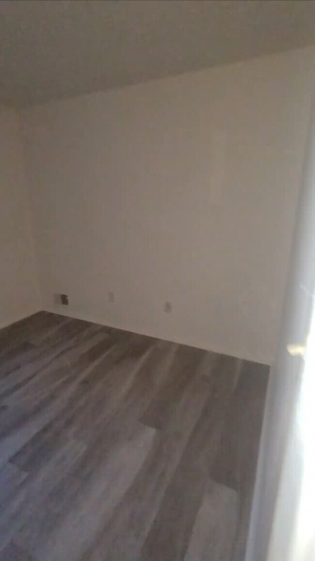 Building Photo - 1303 Morris Ct