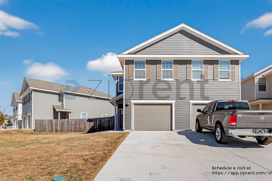 Building Photo - 13827 Enzo Gate