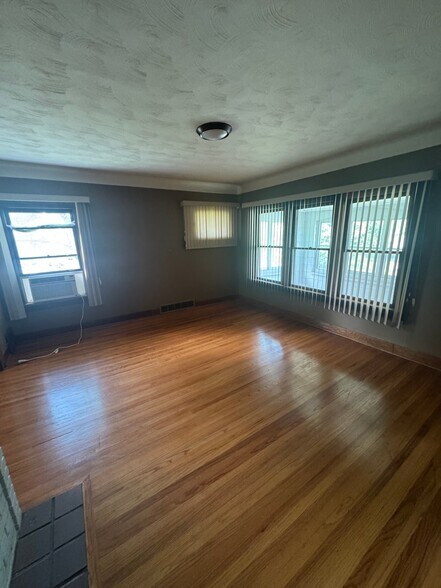 Building Photo - 3544 Homewood Ave