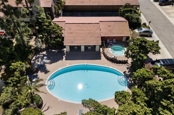 Building Photo - 13724 Ruette Le Parc