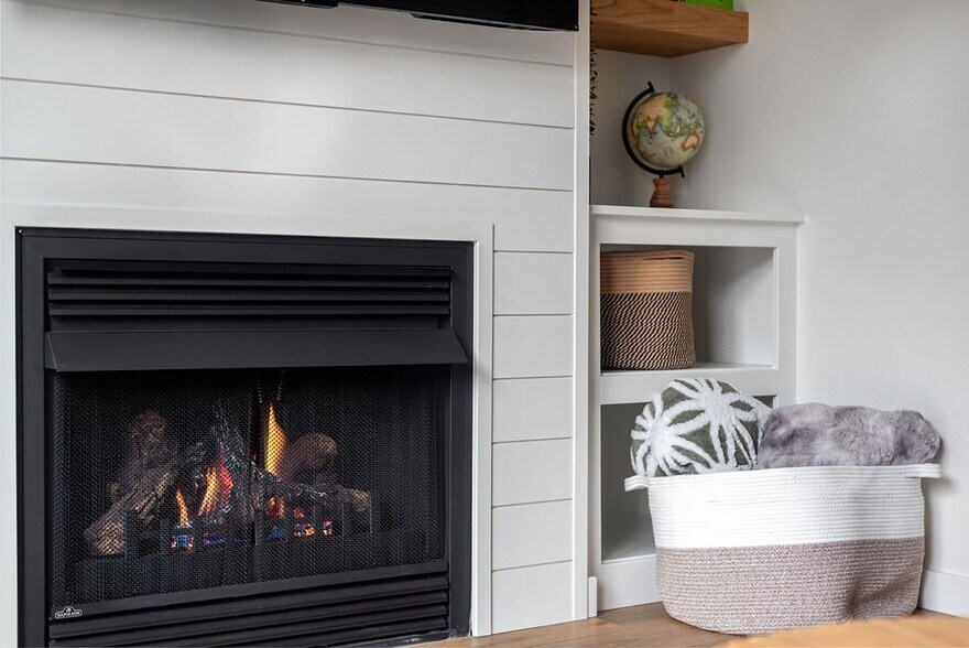 Building Photo - 5205 SE Boise St