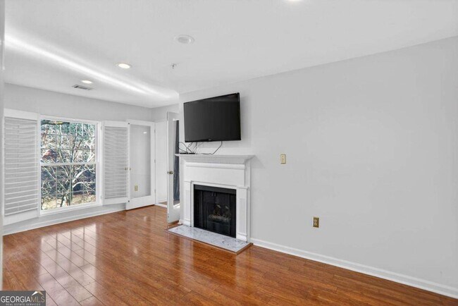 Building Photo - 27207 Plantation Dr NE