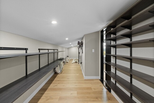 Building Photo - 4 BED | 2 BATH | BARNDOMINIUM | HOT SPRINGS | FURNISHED