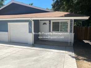 Building Photo - 7867 Mariposa Ave