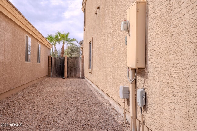 Building Photo - 19396 N Lousandra Dr