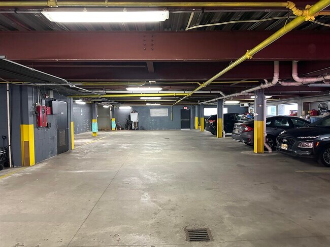 Building Photo - 124 68th St