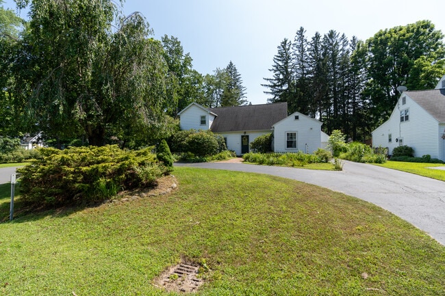 Building Photo - 30 Nathaniel Blvd