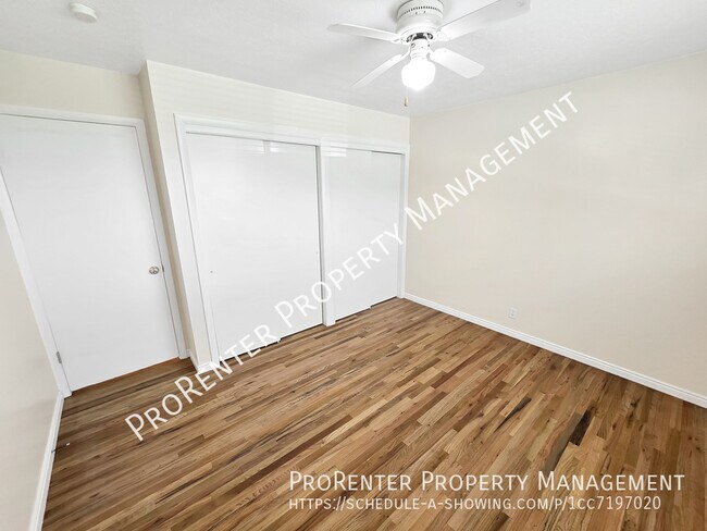 Building Photo - 1094 Beverly Way