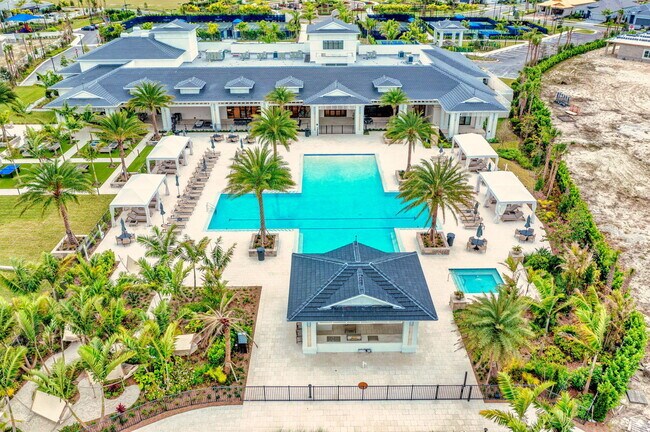 Building Photo - 9901 Regency Wy