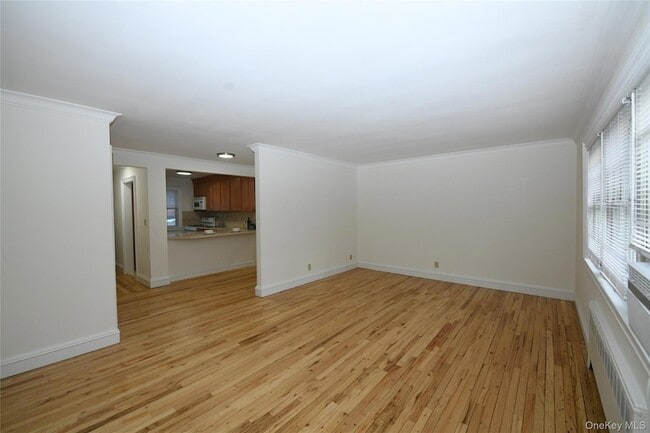 Building Photo - 590 Bedford Rd