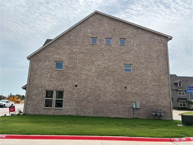 Building Photo - 388 Greenhouse Dr