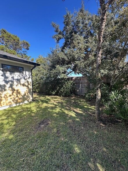 Building Photo - 4819 Whitewood Rd