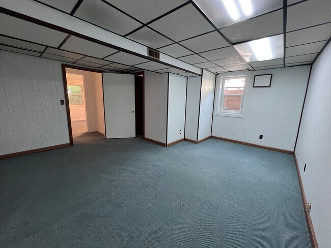 Building Photo - 3010-3012 Okemos Dr SE