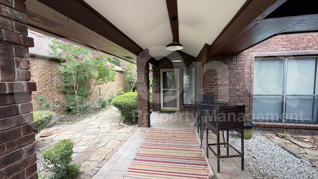 Building Photo - 6708 Roman Ct