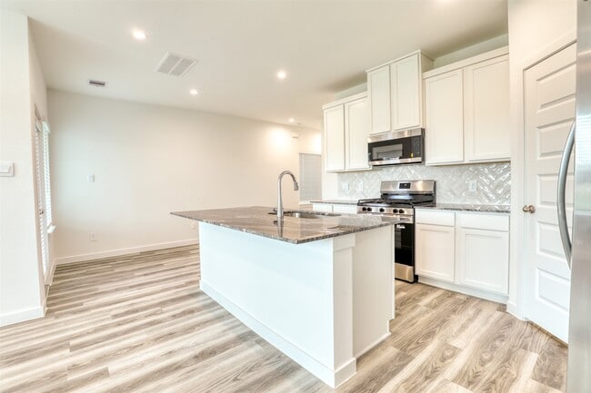 Building Photo - 2829 Lisburn Ter Ln