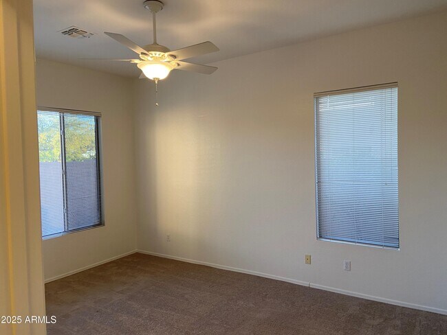 Building Photo - 10447 E Morning Star Dr