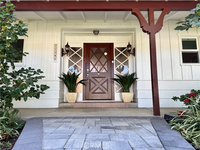 Building Photo - 22346 Burbank Blvd