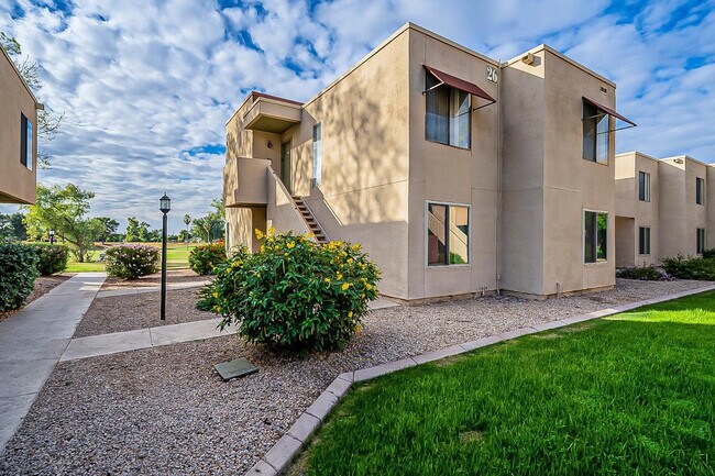 Building Photo - 3600 Hayden Rd