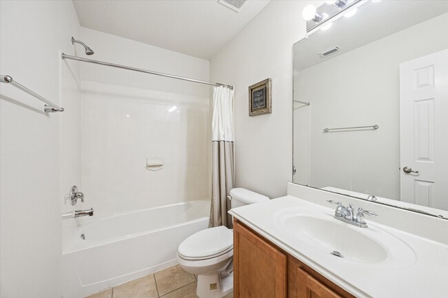 Building Photo - 3206 Pearl Bluff Ln