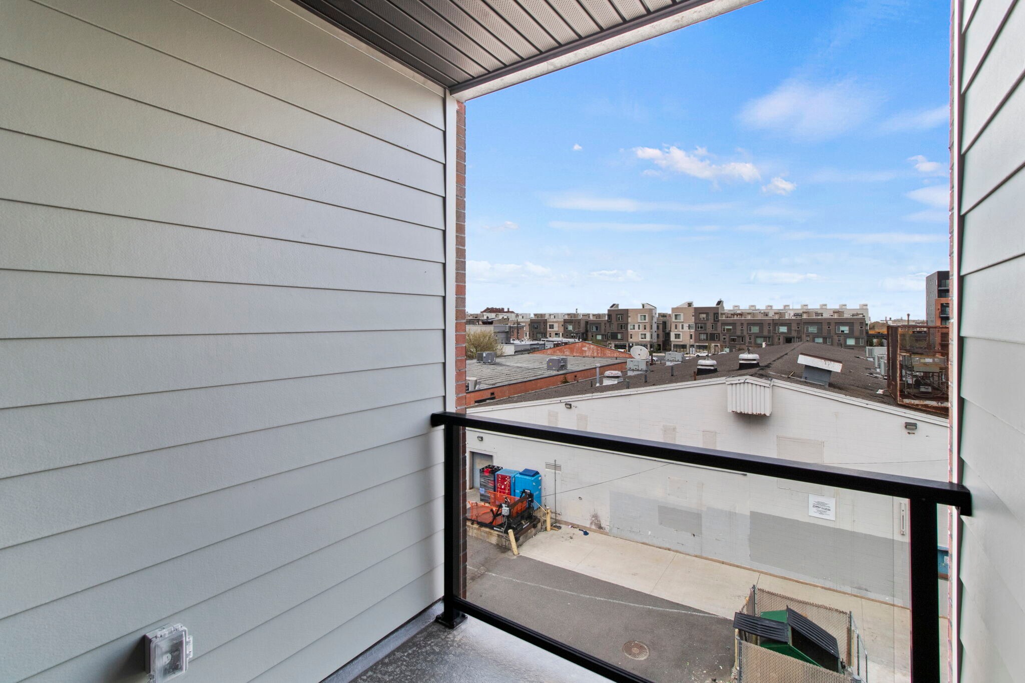 Building Photo - 2626 Trenton Ave