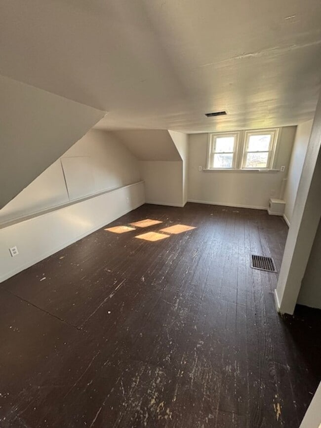 Building Photo - 2729 New Haven Ave