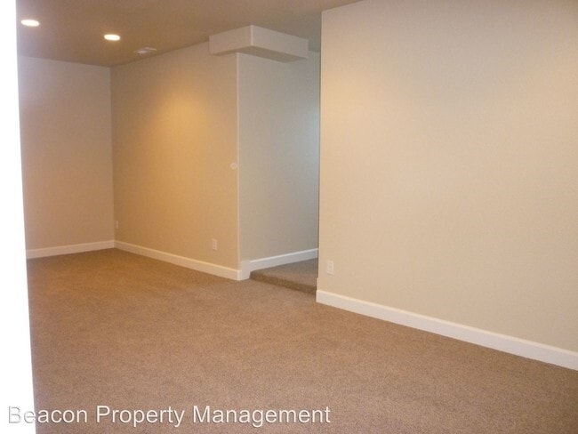 Building Photo - 9793 W Hinsdale Ln