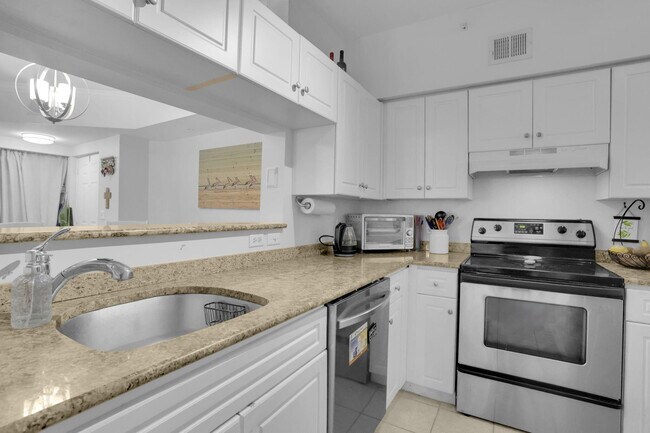 Building Photo - 3301 Tuscany Way