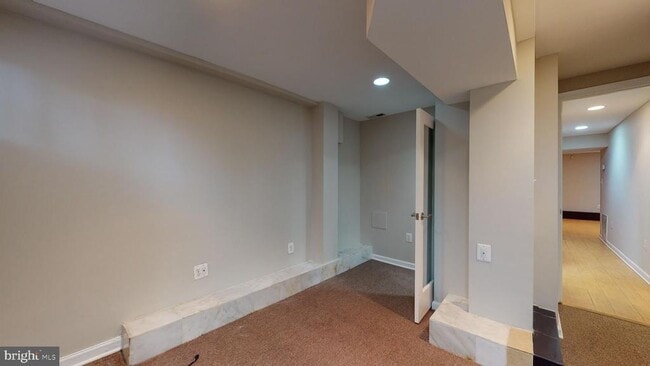 Building Photo - 4208 New Hampshire Ave NW