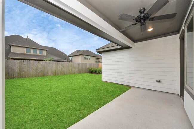 Building Photo - 20731 Sunseed Dr