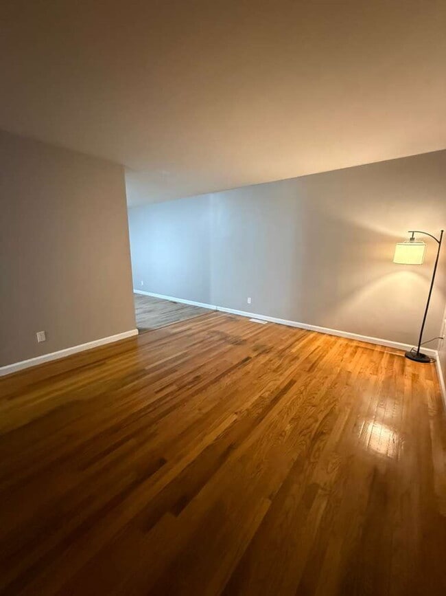 Building Photo - 12352 Santa Maria Dr