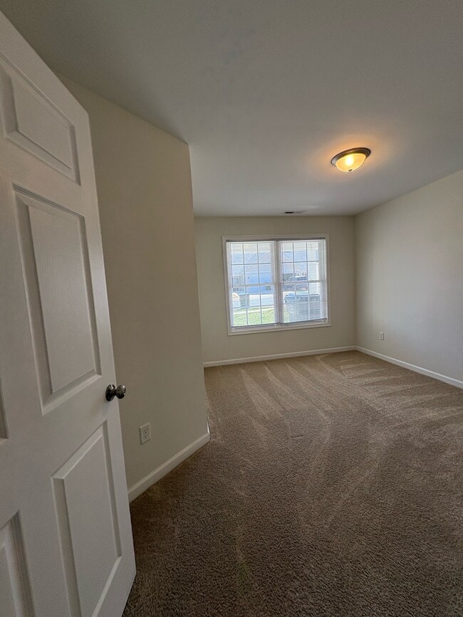 Building Photo - 14 Jackmia Way