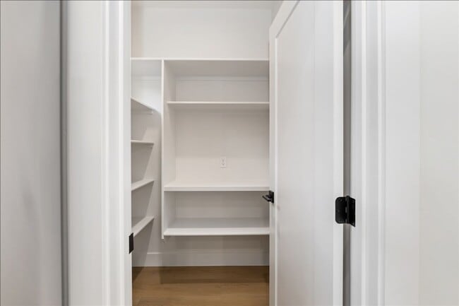 Building Photo - Modern, New 3-Story Boise Bench Townhome with Garage in a Prime Location