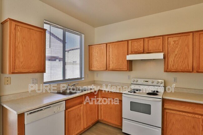 Building Photo - 11380 W Mohave St