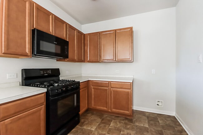 Building Photo - 14661 E Pine Heart Dr