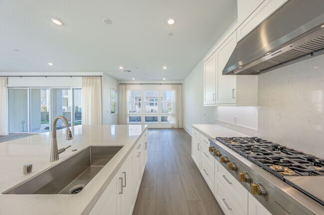 Building Photo - Brand New Estate Home Rent at Luna Park in GPN in Irvine