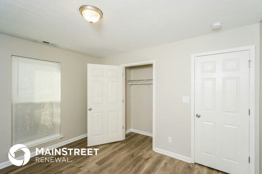 Building Photo - 7401 Hassock Dr