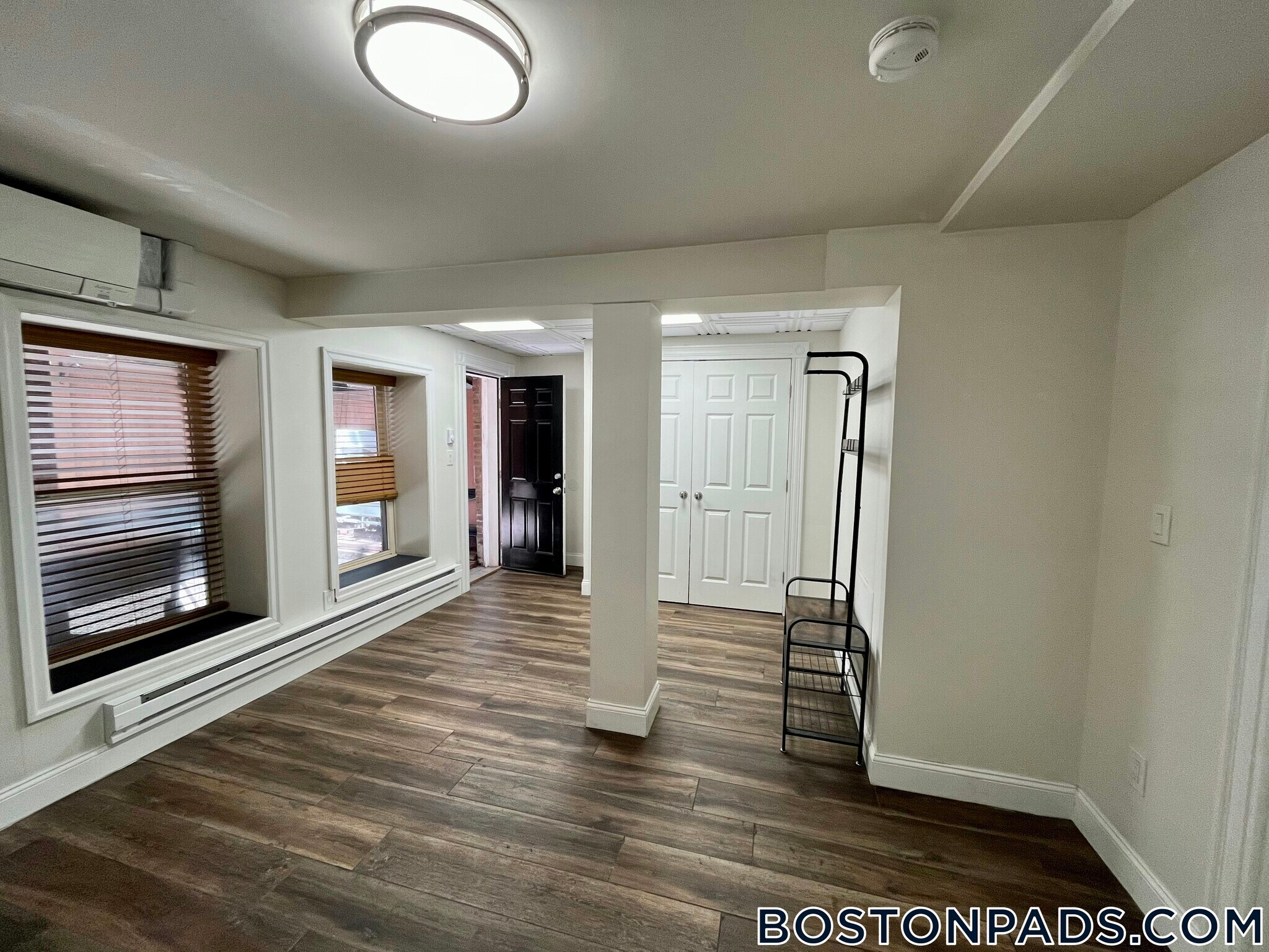 Building Photo - 49 St Germain St