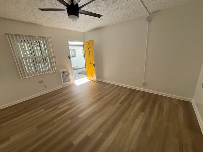 Interior Photo - 652 Veteran Ave