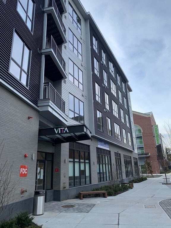 Building Photo - 3531 Washington St