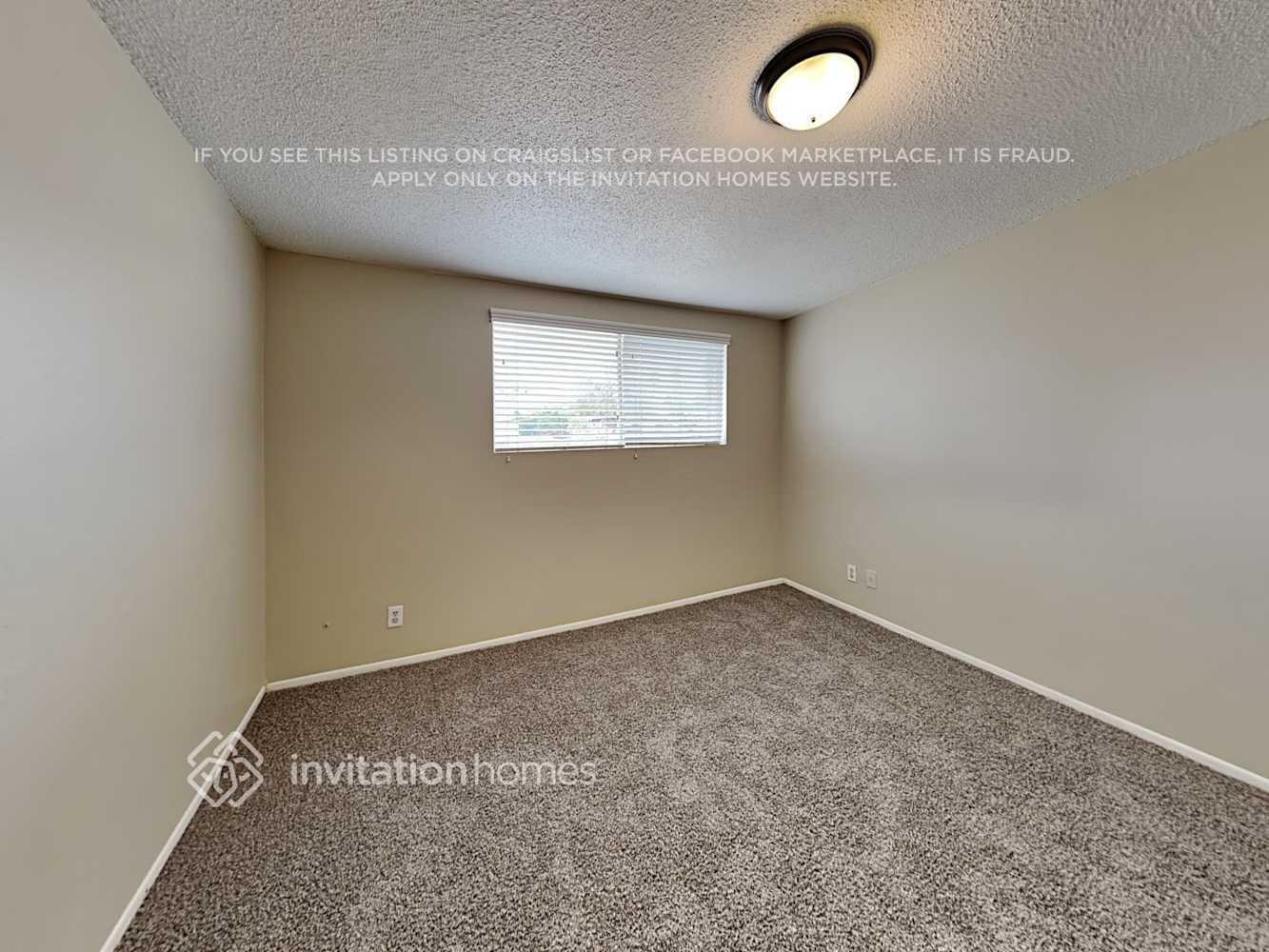 Building Photo - 8831 N 37th Dr