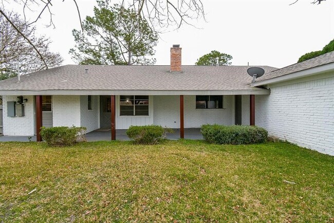 Building Photo - 8518 Braesview Ln